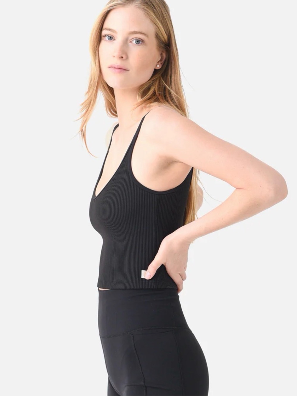 Vuori black ribbed crop tank cross cross back straps size medium - Picture 6 of 9
